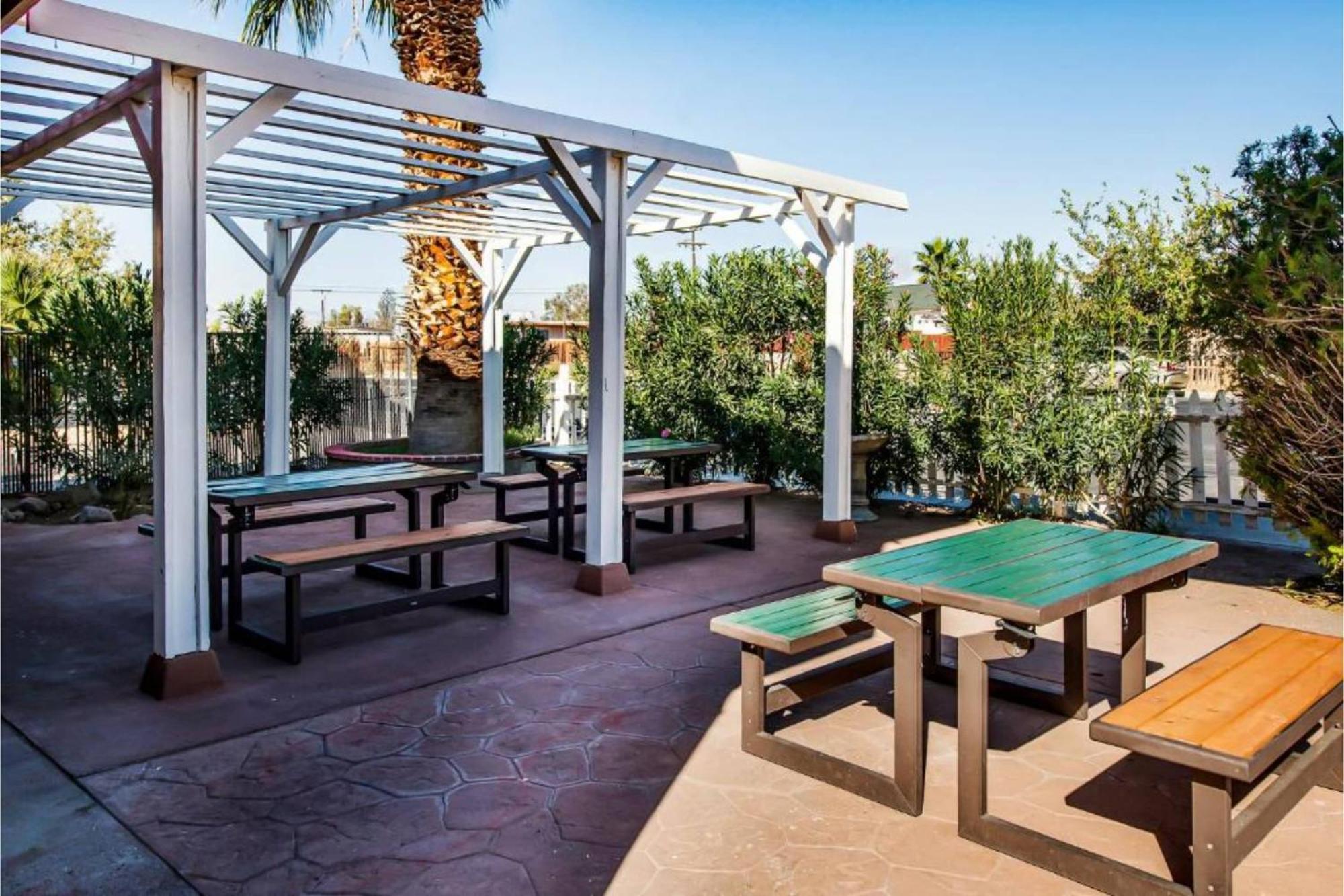 Hotel Europa Ridgecrest Luaran gambar